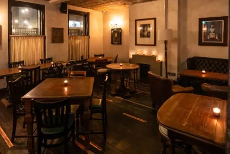 The London Fields is a classic East-End pub on Mare Street, the Victorian building is a stylish and decadent cocktail bar and restaurant spread over three floors. With spaces to suit every occasion, The London Fields boasts a lively main bar, a grand banquet hall, and an elegant first-floor cocktail lounge complete with a private roof terrace—ideal for hosting unforgettable private parties. The London Fields is the ultimate destination for a night out in Hackney.