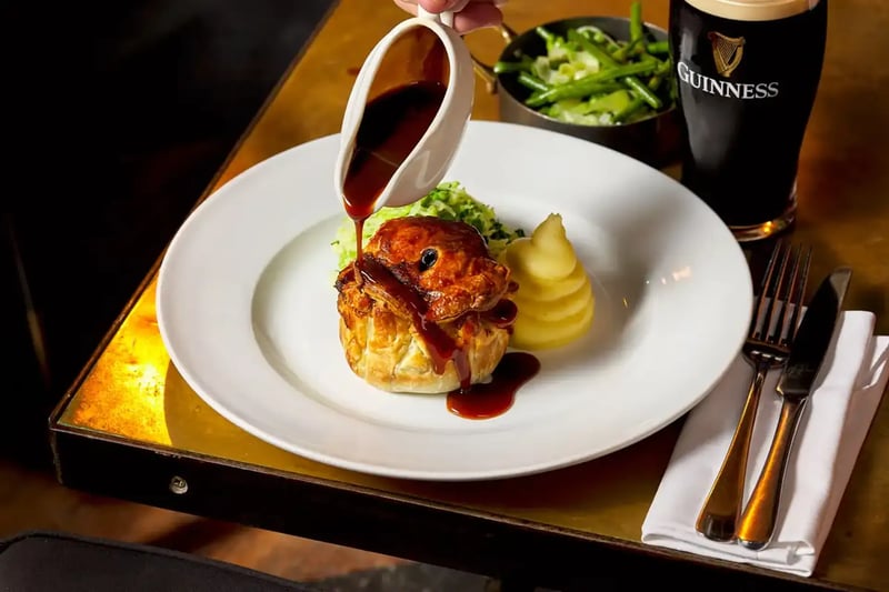 The Wren Tavern  food & drink    section image - Venues