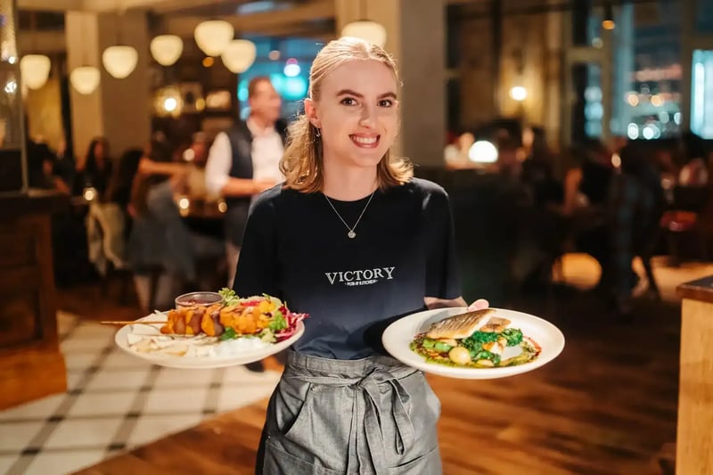 Victory Pub Waterloo  food & drink    section image - Venues