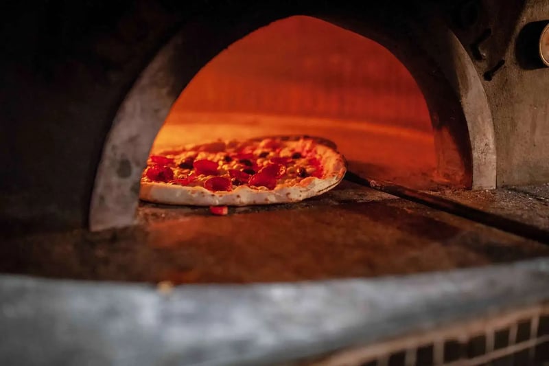 Well Street Pizza  gallery images - Venues