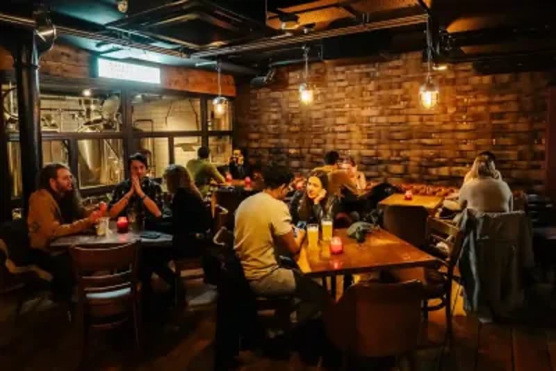 The Queen's head might just be the most flexible pub in London!
We have plenty of spaces around the pub and can cater for any event from drinks bookings to full venue hire, if you need one we have a space with your name on it.