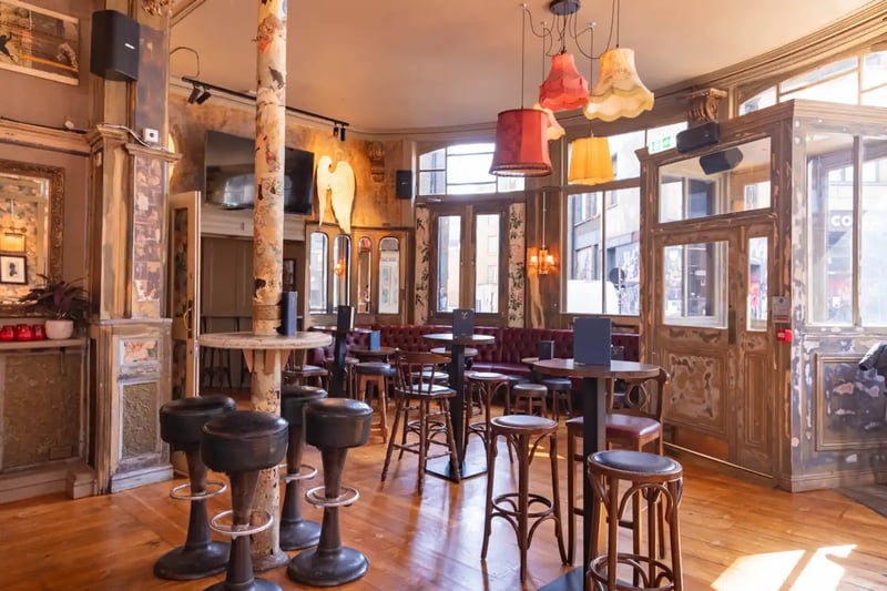 Commercial Tavern  about    section image - Venues