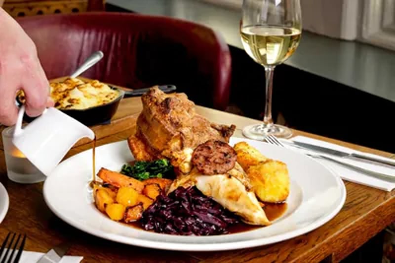 Sunday Lunch at the Old Ship - The Sunday roast in Hackney!