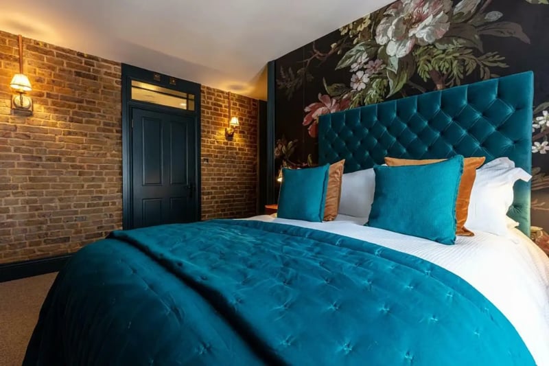 The Red Lion Hotel  image - Pop-ups