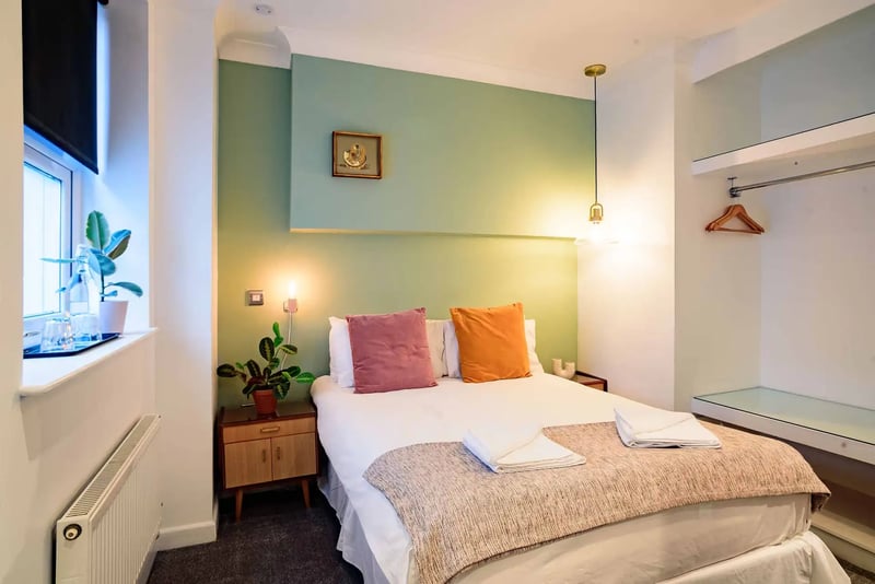 The Old Ship  hotel section image - Hotels