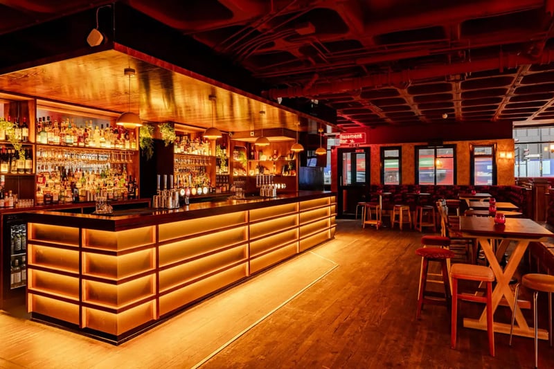 Elephant & Castle gallery images - Private hire pages