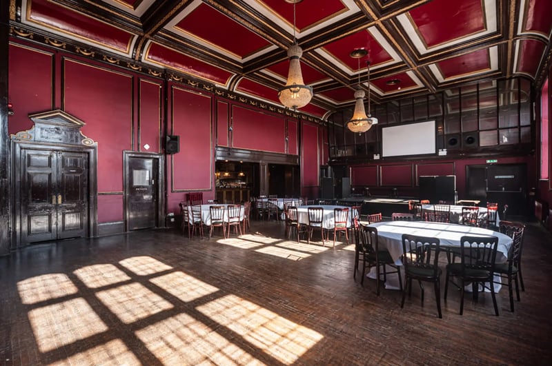 The Red Lion gallery images - Private hire pages