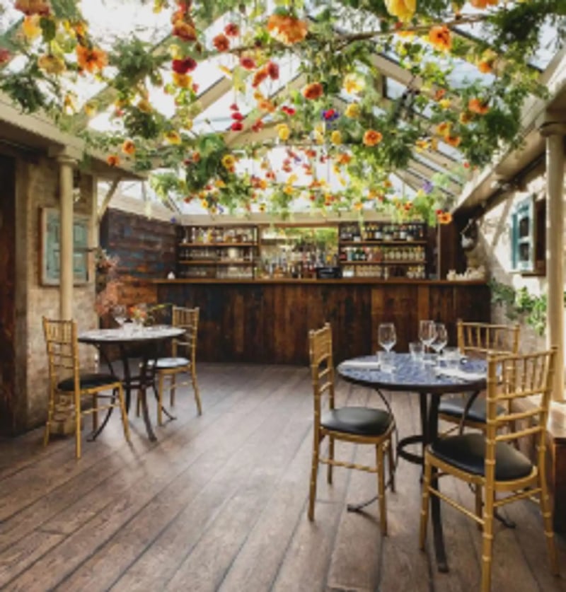 Paradise gallery images - Private hire pages