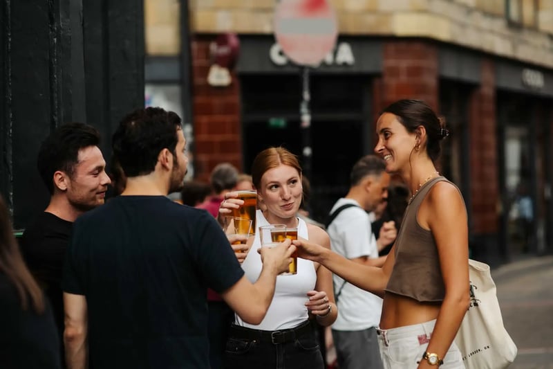 Commercial Tavern  enquiry section image - Private hire pages