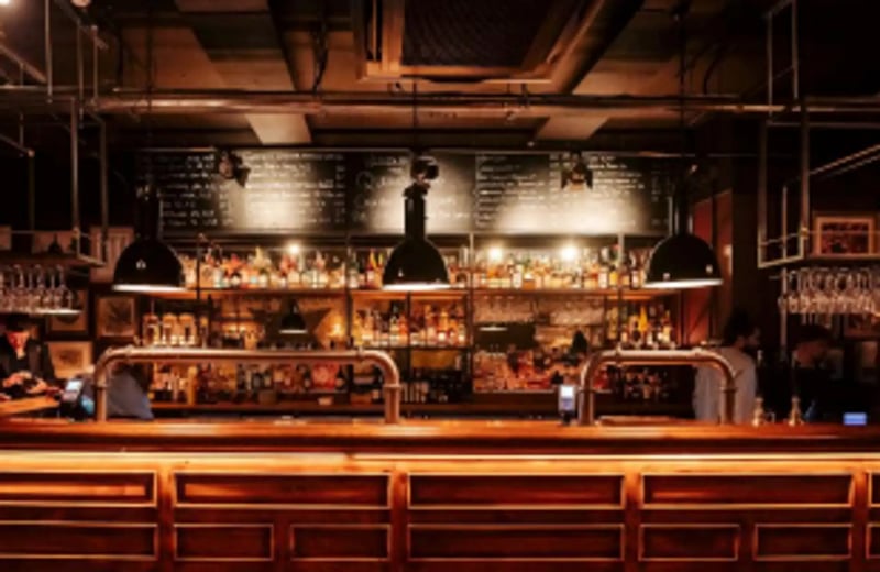 Queen's Head gallery images - Private hire pages