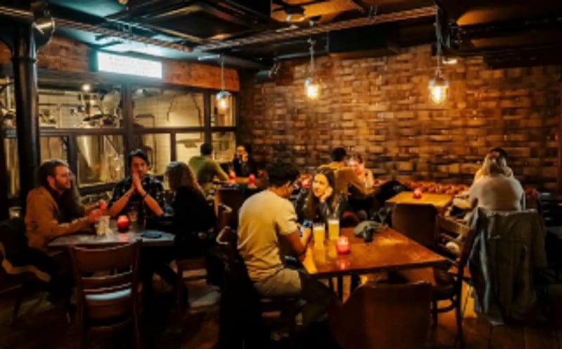 Queen's Head gallery images - Private hire pages