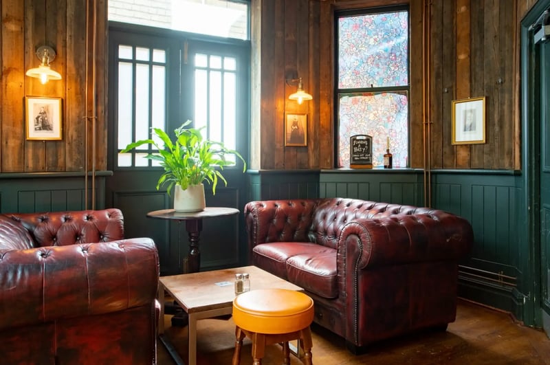 The White Lion gallery images - Private hire pages