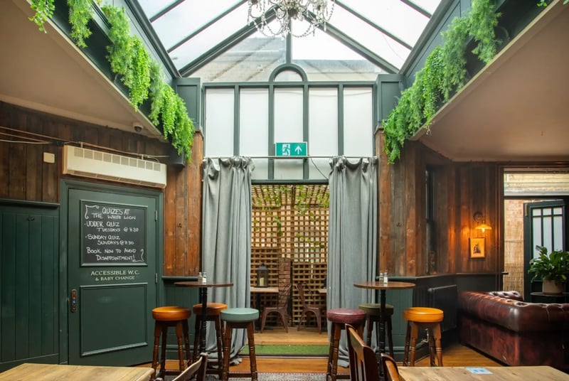The White Lion gallery images - Private hire pages