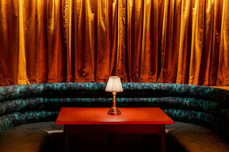 Elephant & Castle - The Basement bar gallery - Private hire spaces