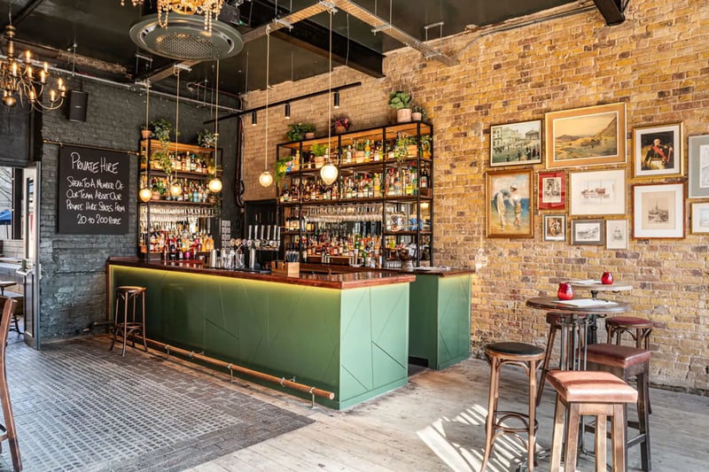 Red Lion - The Garden Room gallery - Private hire spaces