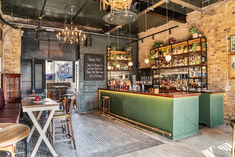 Red Lion - The Garden Room gallery - Private hire spaces