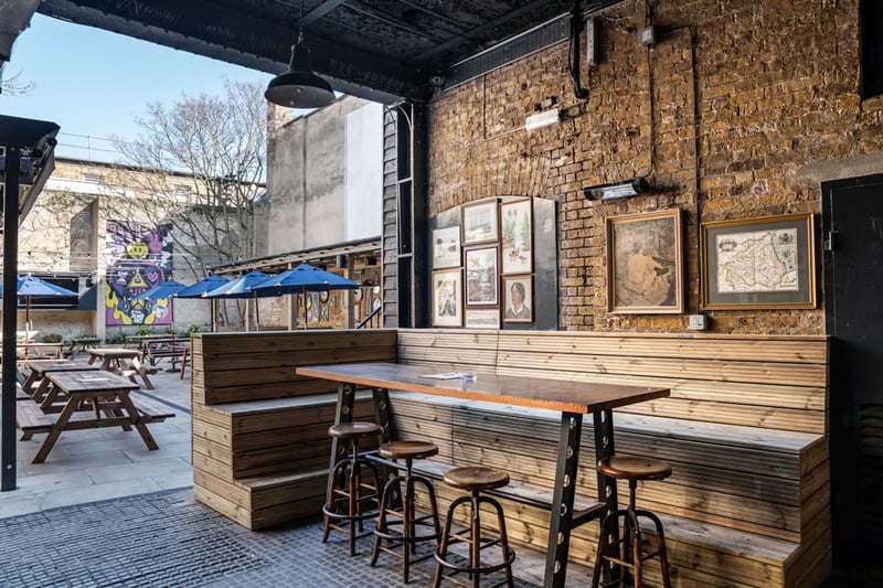 Red Lion - The Garden gallery - Private hire spaces