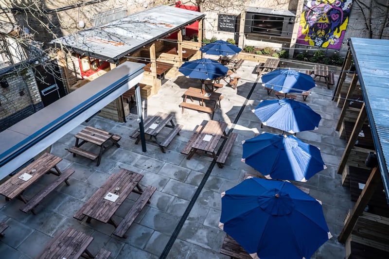 Red Lion - The Garden gallery - Private hire spaces