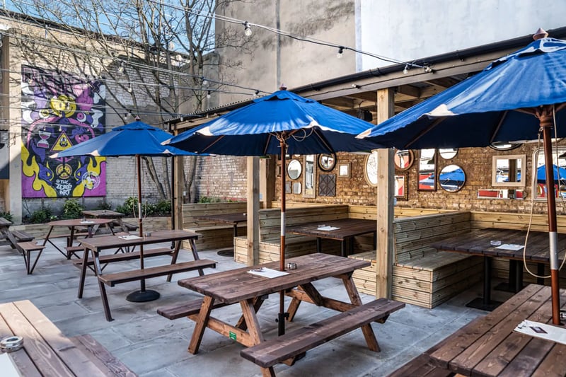 Red Lion - The Garden gallery - Private hire spaces
