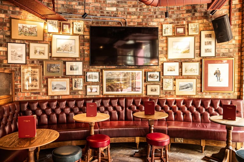 Wren Tavern - The Vignette Lounge  hero image - Private hire spaces