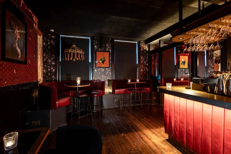 Black Horse - Upstairs Bar gallery - Private hire spaces