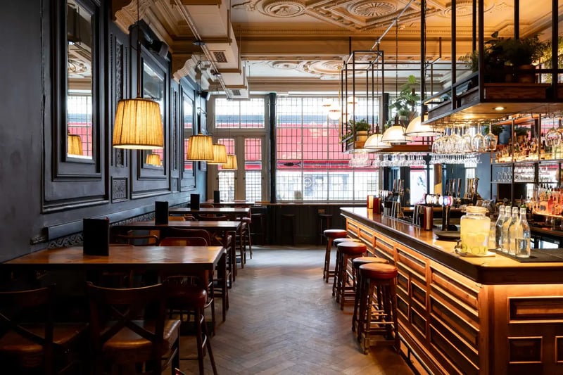 Black Horse - Full Venue gallery - Private hire spaces