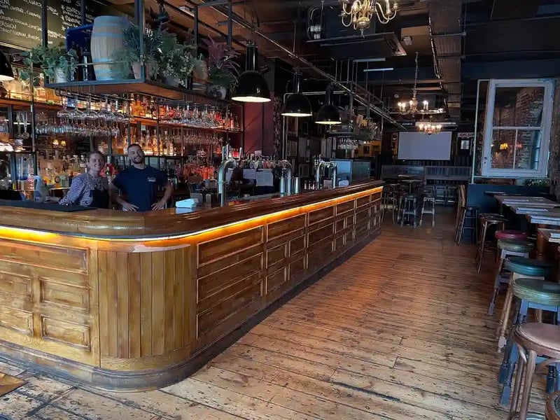 Super Saturday in the Sport!
- Championship playoff final
- Championship cup in the Rugby
- Champions League final(w)

All shown at the Queens Head! Walk-ins available… Lets go! 
#queenshead #shoreditch #pub #sport