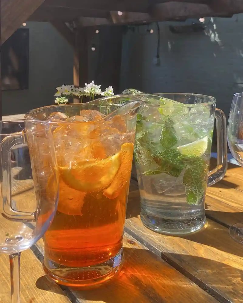 Start the weekend off right with a jug of spritz! ☀️🍊Grab some mates (or just a straw) and grab a jug of Aperol/Hugo spritz /Pimms or Mahiki Switch! 

#summervibes #beergarden #wheatsheaftootingbec #fridayfun #weekendshenanigans #pubsoftooting #sw17pubs #aperolspritz #hugospritz #pimms #spritzoclock