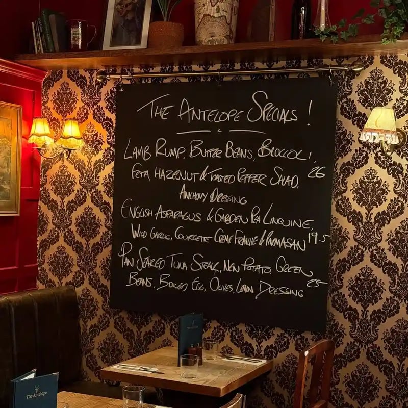 Specials PLUS lots of delicious new menu items and pub classics on our menu 🤤🤤🤤