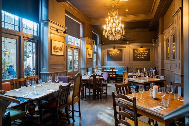 Located in leafy Highgate village, The Gatehouse is a proper local village pub with a large bar and dining area, a gorgeous beer garden and London’s highest theatre, upstairs.