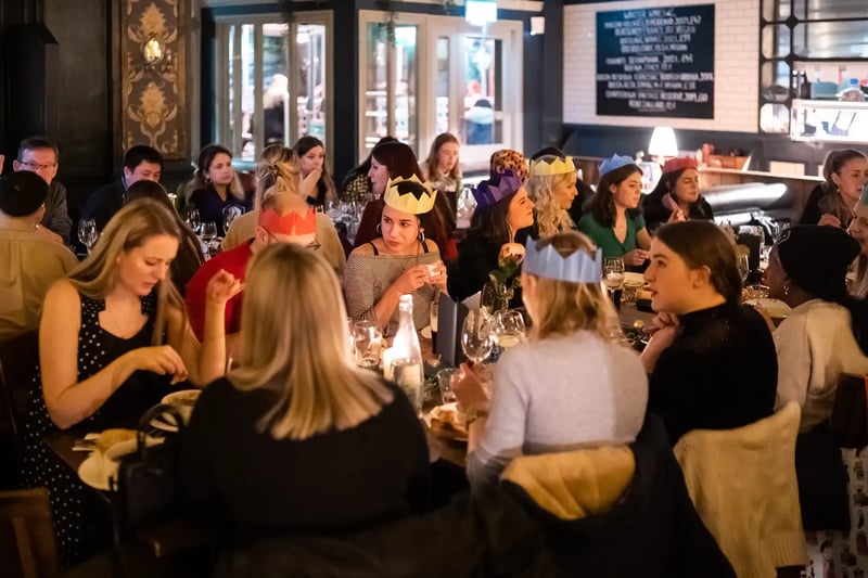 Let your hair down this Christmas at The Rose, New Cross Gate. With top-notch food, drinks flowing, and the best festive feels, it’s the perfect place for your celebration. Round up your gang and make your booking now!