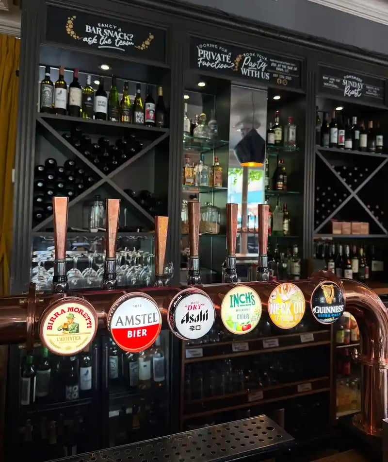 Refreshing pints on tap from 12pm everyday 🍻🍻🍻