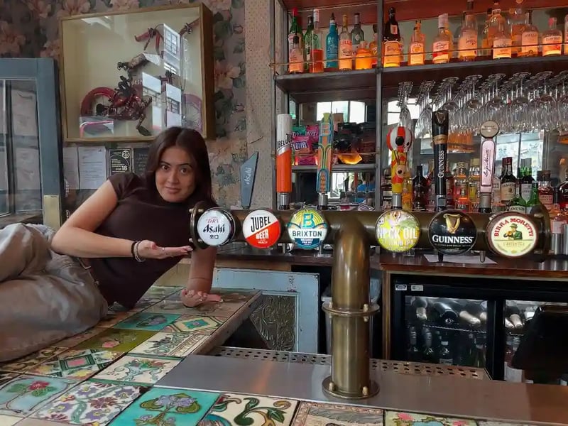 Last day of SXSW - must be a few bevy’s in there at some point right 👀🍻#beers #sxsw #commercialtavern #shoreditch