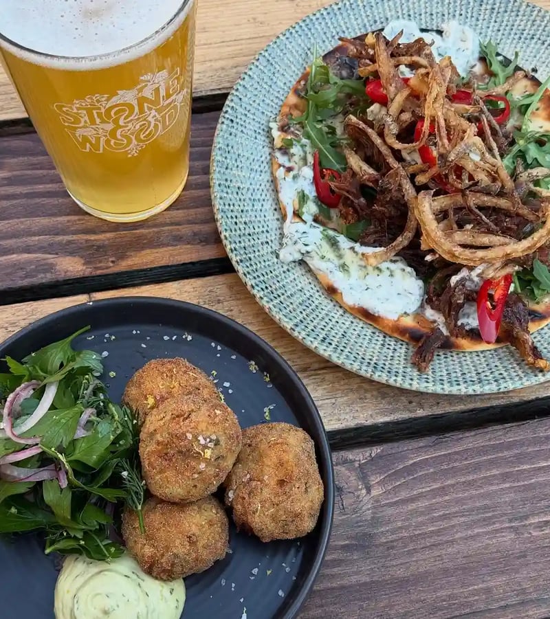 POA for the rest of the week? Alfresco dining and cold pints obviously 🌞🍻