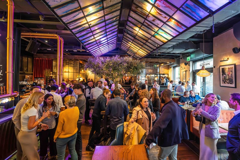 An East London favourite since the 17th Century, The Gun is a community hub by Spitalfields market serving a great craft drinks selection alongside a carefully curated food menu and one of the best Sunday Roasts you will find. 