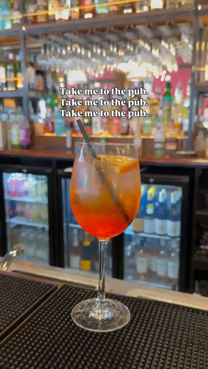 The weekend called and said it’s time for you to pay us a visit 😜🍹🌞