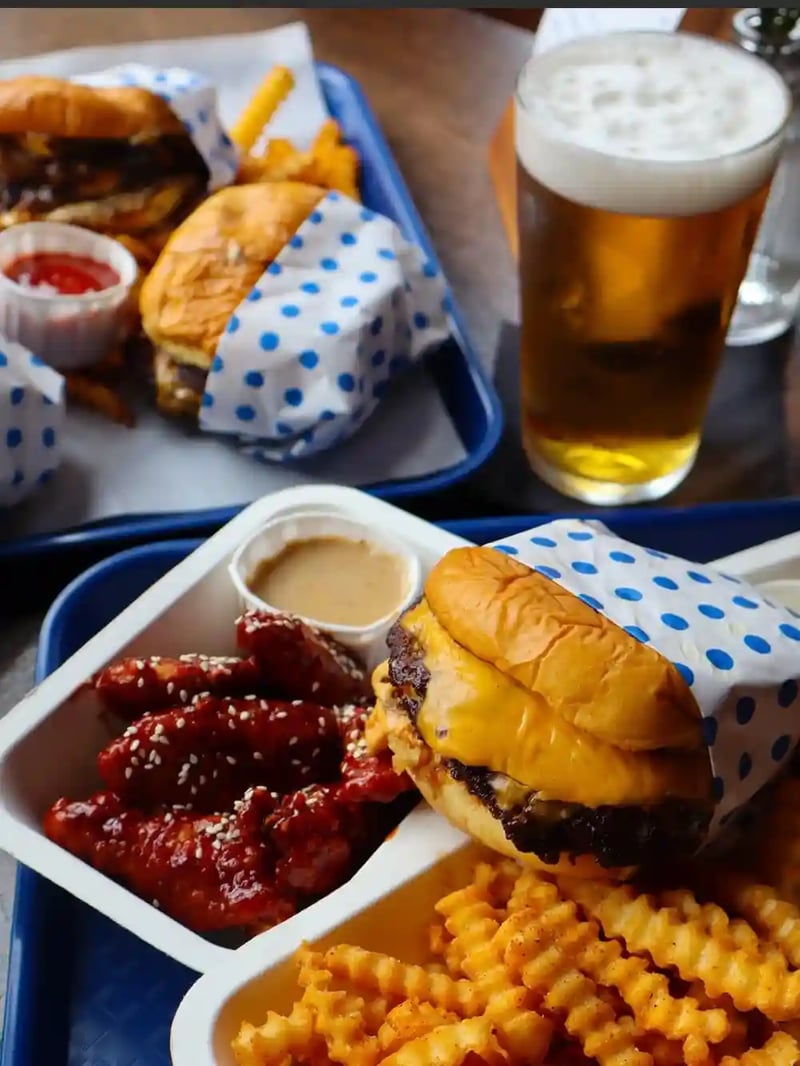 Korean tenders, double cheese burger with fries with a nice cold pint IN THIS 28* degree weather. YOU CANT GO WRONG!!!! Come down to crown&castle DALSTON. You won’t be disappointed. 🍻😋