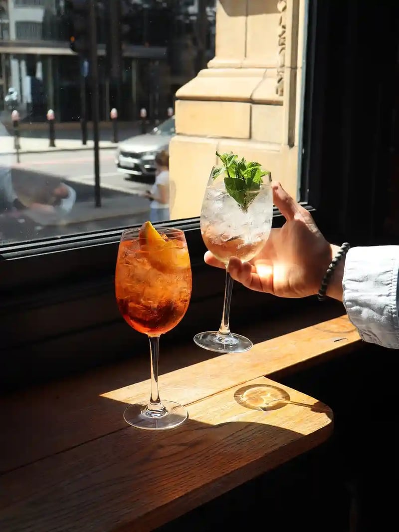 Clock out and cool down with us in the city 🍹✨

See you at our bar!
