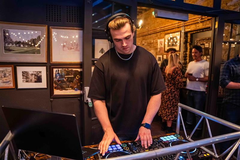 Commercial Tavern Friday DJ