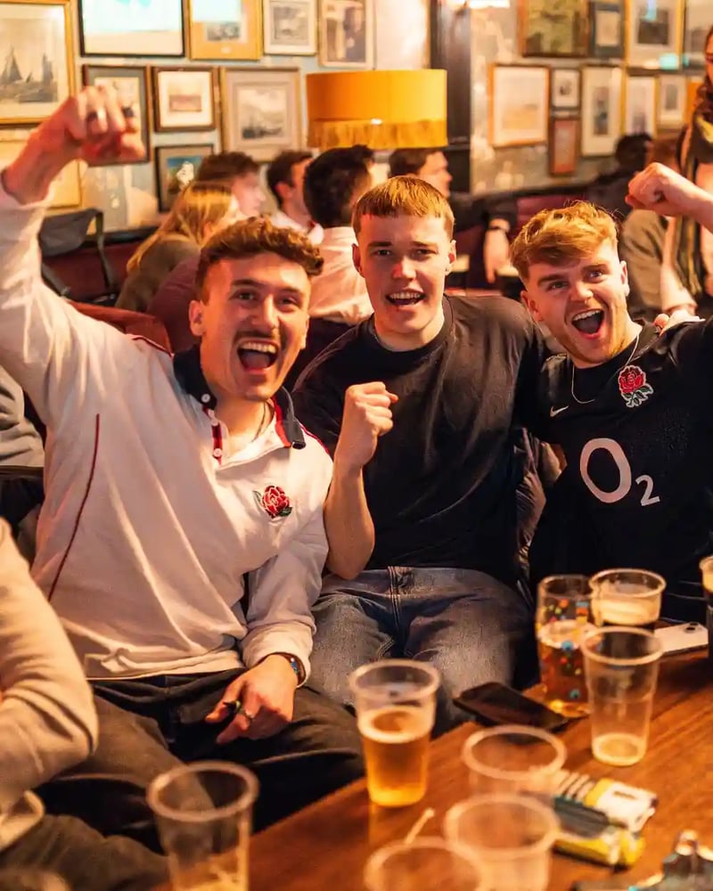 Who's ready for a weekend full of sport? We've got Wimbledon, The Euros AND British Grand Prix on the screens all weekend long 🏟️ 

Come and join us, loud cheers welcome 📣