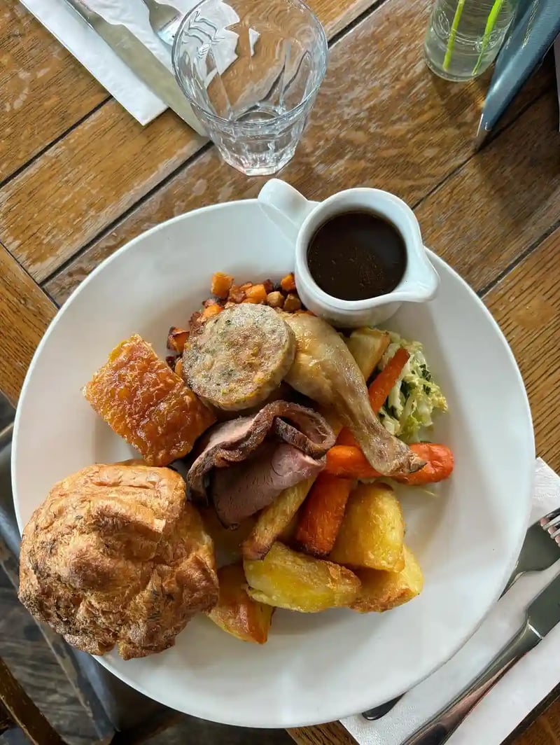 Our favourite day of the week - Sundays 😋 - all about family & friends, recharging, roasts & bloody marys 😍

#tooting #sundayroast #sundaymood