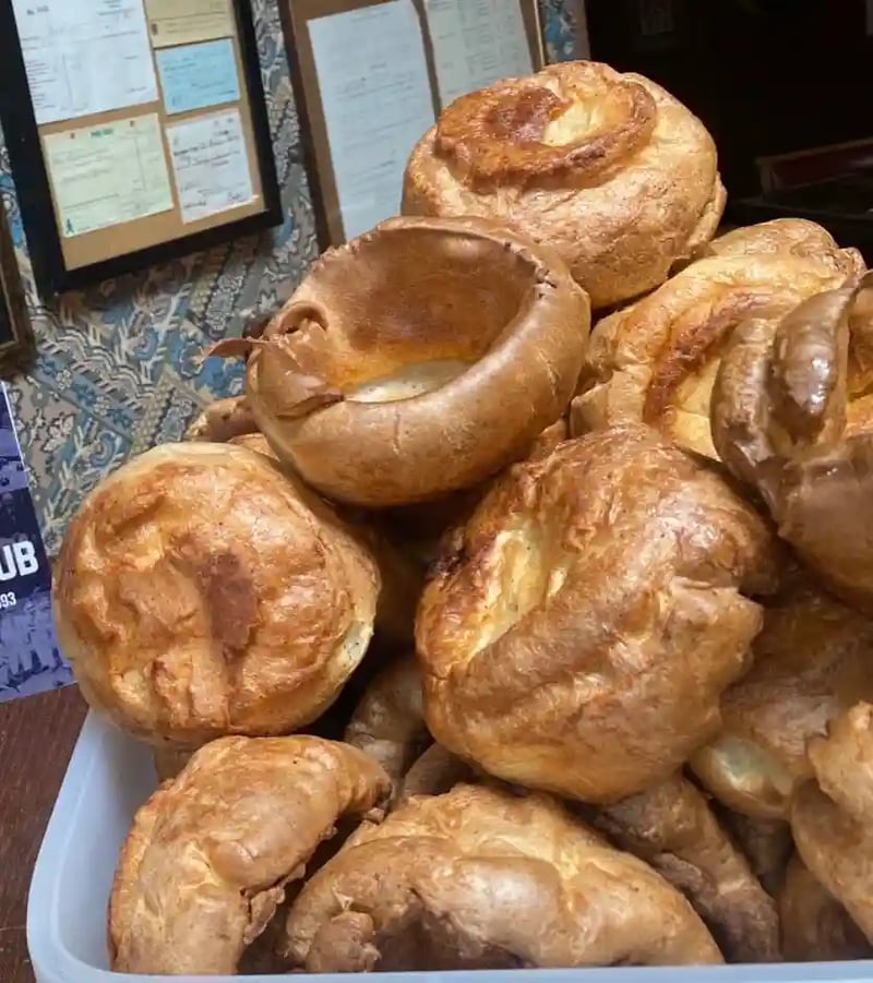Unlimited Yorkshire puddings every Sunday 👀🤤 book now for our delicious roasts!