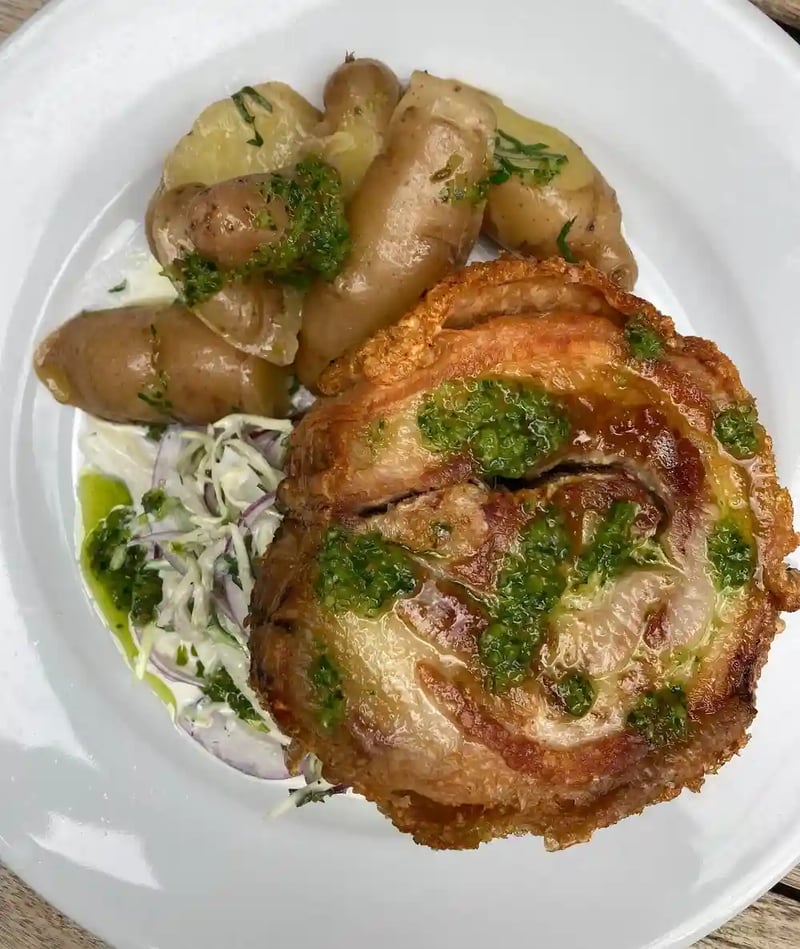Pork belly, pink fir potatoes and slaw. On the lunch special menu today. @urbanpubsandbars #urbanpubsandbars #alfrescolunch #publunch #pubsofinstagram #pubsoflondon #pubsofhighgate #n6 #porkbelly #lunch