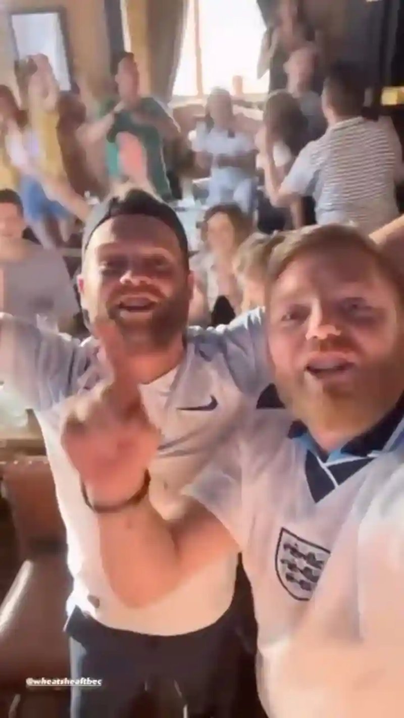 Book your table now for England v Sweden on Thursdayyy ⚽️ 🏴󠁧󠁢󠁥󠁮󠁧󠁿 🇸🇪 

#womenseuros #beergarden #livesport #footballfans