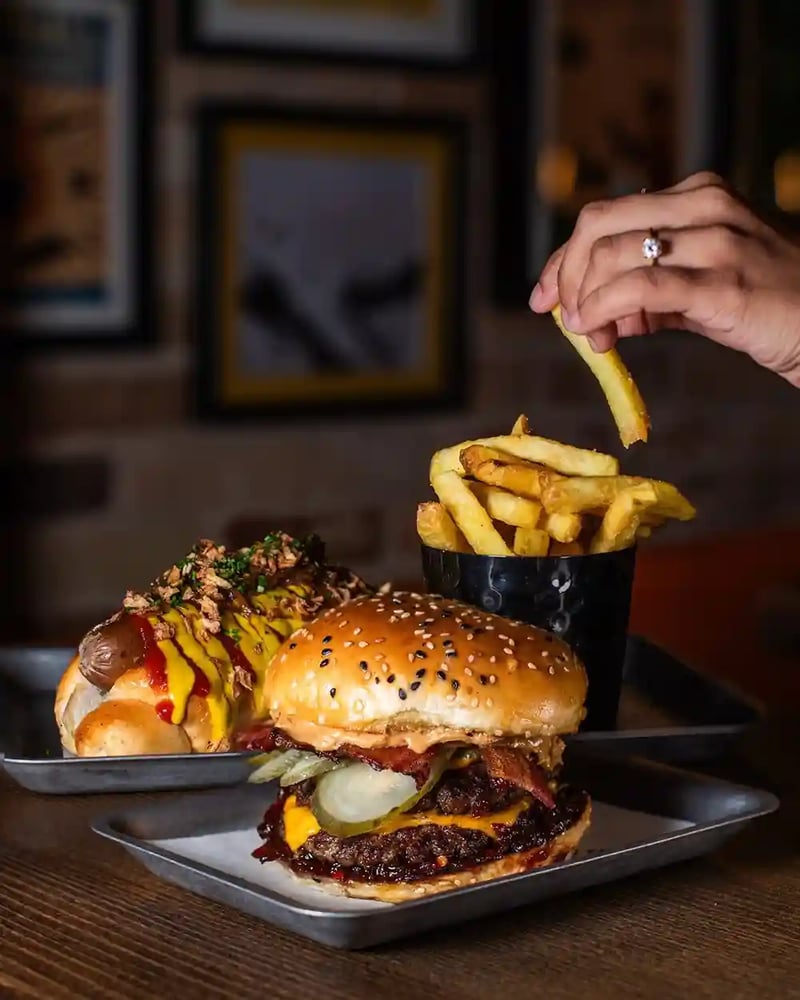 Feeling peckish but want to watch the game?

Join us to chow down on some great food while watching the Sweden v England tonight at 8pm ⚽