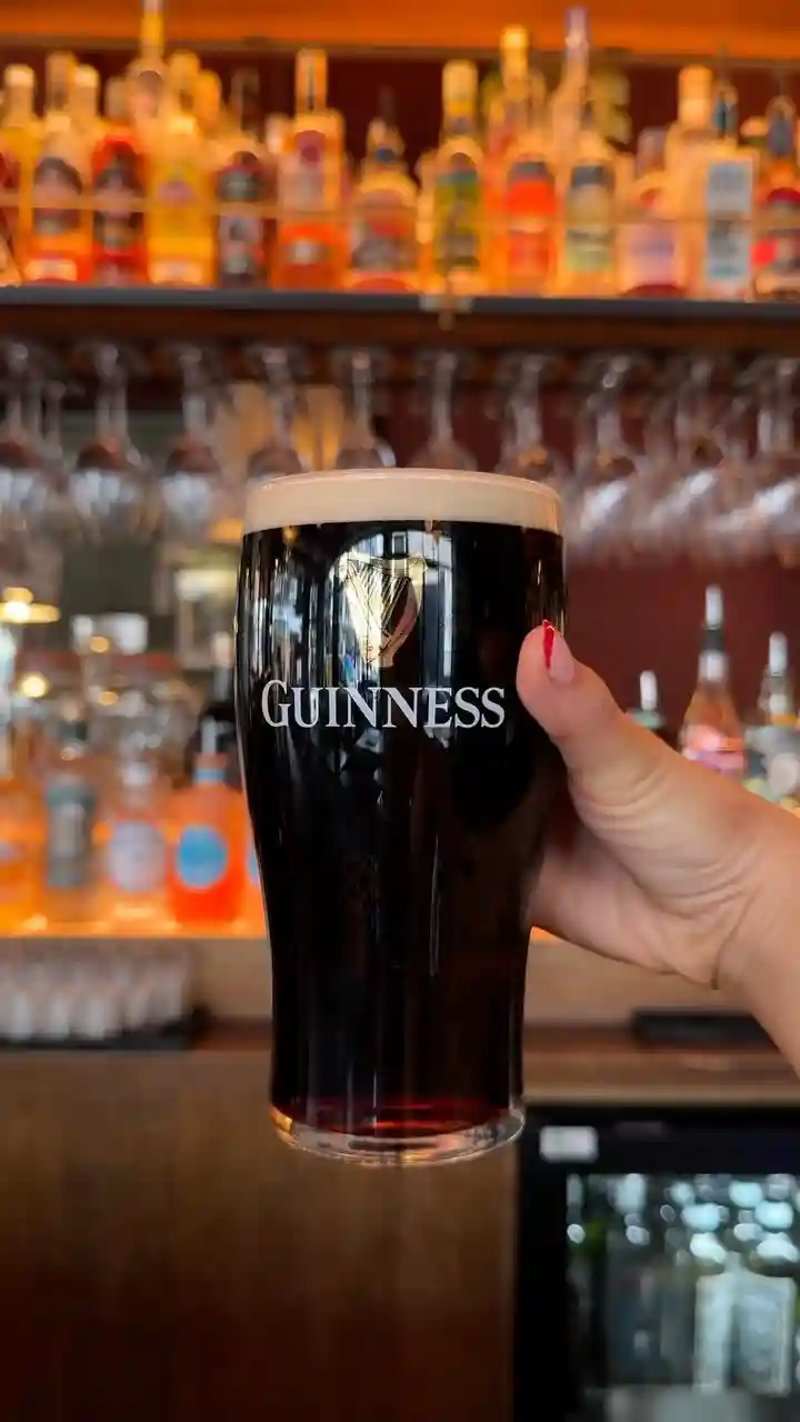 You could use a….
Lovely cold pint of Guinness 😍🍺 

Who’s ready for the weekend? We’re ready to serve up pints…