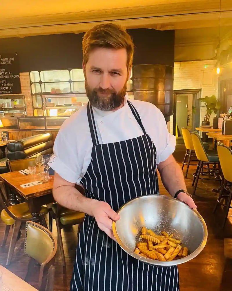 Elephant & Castle training has begun! 🐘 🏰 We are reopening next week and in the lead up to opening day we are putting our team through their paces with some training on all things bar- making sure perfect pints are poured 🍺 food- Exec chef Rob and Head Chef Nic will be cooking off all our new dishes 🍔 wines- tasting wines from our amazing portfolio @boutinotwines 🍷 @elephantcastlepub