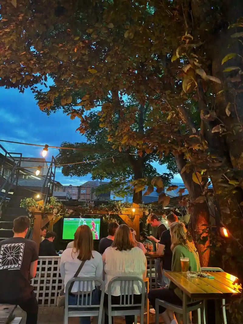 Who’s excited for the return of the Premier League?! 🙋‍♀️ 🙋‍♂️ 

Friday @ 8pm - Liverpool v Bournemouth
Saturday @ 12:30 - Aston Villa v Newcastle
Saturday @ 5:30 - Wolves v Man City
Sunday @ 2pm - Chelsea v Crystal Palace
Sunday @ 4:30 - Man United v Arsenal

#livesport #premierleague #tootingbec