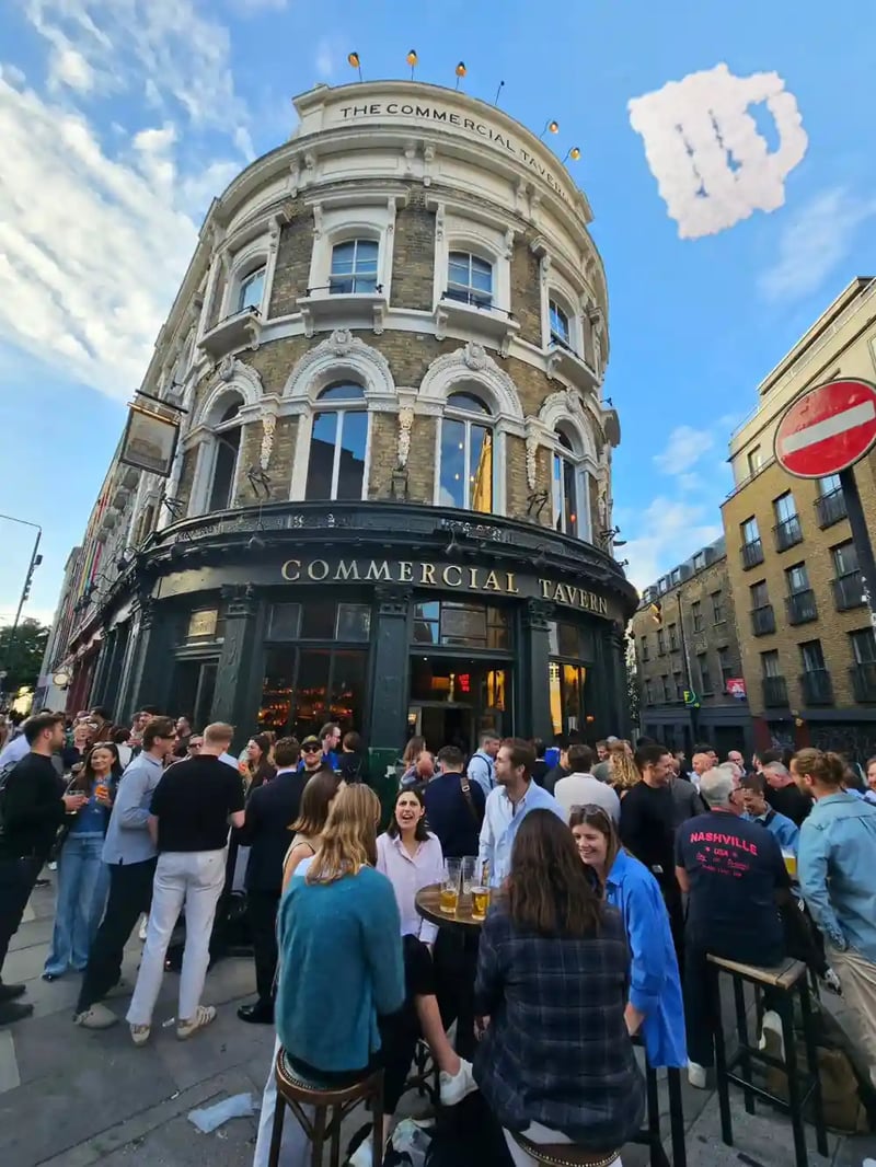 Even the clouds fancy a pint at The Commercial 🍺☁️
Yes, the cloud is real..... Just as real as our selection of beers 🍻 
#beers #eastlondon #team #pub #pubslondon #shoreditch #summer #fyp #beer