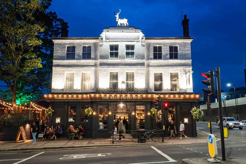 The Bald Faced Stag pub, on the corner of High Road and East End Road, is a beautiful pub with hints of old and new creating an amazing contemporary atmosphere throughout the week. With a menu filled with seasonal specials, pub classics and Sunday roasts to knock your socks off, our dining room is a must-visit for foodies around East Finchley and Muswell Hill. We take pride in our huge pub garden, which is available all year round thanks to our heaters and covers. Our beautiful mother tree stands proud in the centre and makes for a romantic spot.